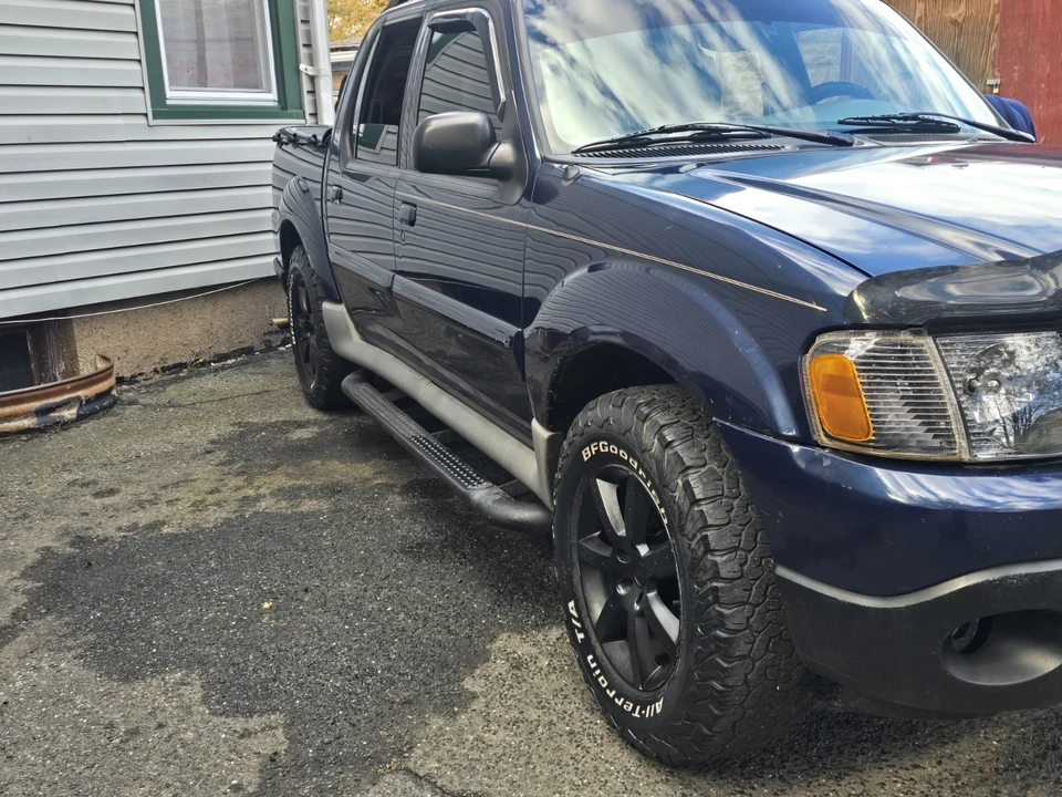 2003 Ford Explorer Sport Trac - Image 2 of 8