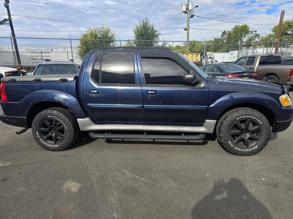 2003 Ford Explorer Sport Trac - Image 3 of 8