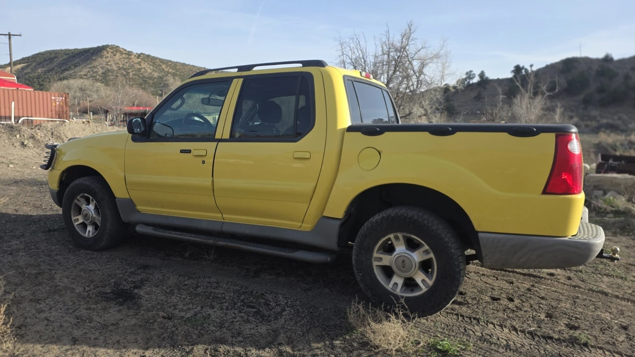 2003 Ford Explorer Sport Trac - Image 3 of 15