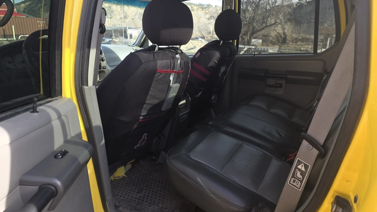 2003 Ford Explorer Sport Trac - Image 11 of 15