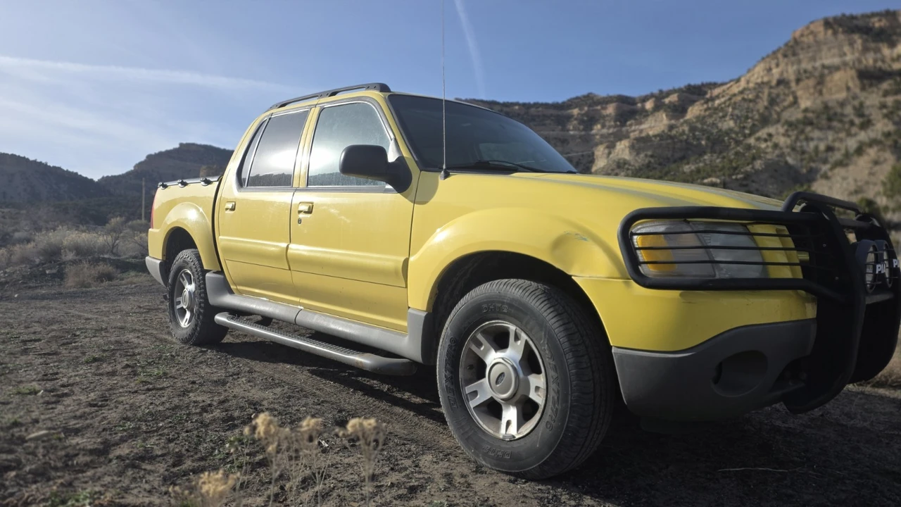2003 Ford Explorer Sport Trac - Image 4 of 15