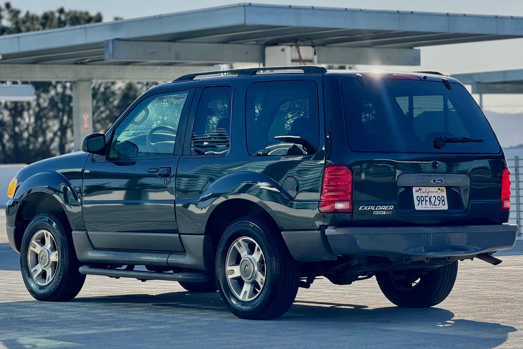 2003 Ford Explorer 2nd Gen - Image 4 of 31
