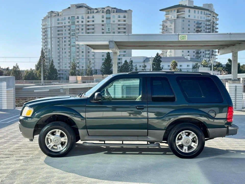 2003 Ford Explorer 2nd Gen - Image 15 of 31