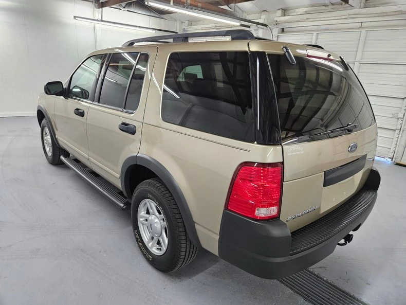 2003 Ford Explorer 3rd Gen - Image 9 of 31