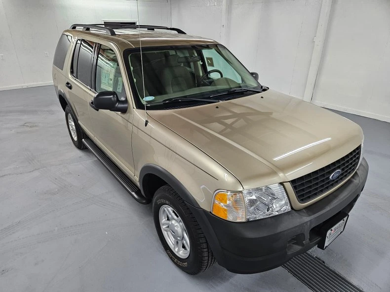 2003 Ford Explorer 3rd Gen - Image 2 of 31