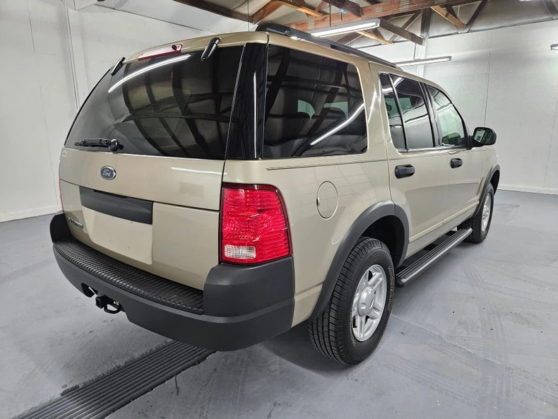 2003 Ford Explorer 3rd Gen - Image 5 of 31
