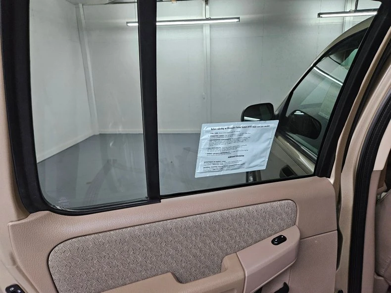 2003 Ford Explorer 3rd Gen - Image 28 of 31