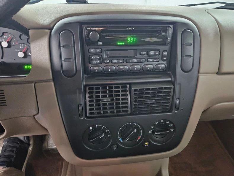 2003 Ford Explorer 3rd Gen - Image 23 of 31