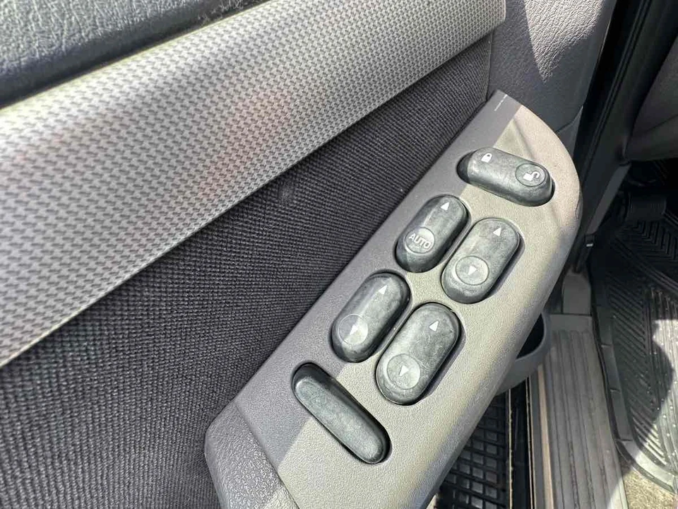 2003 Ford Explorer 3rd Gen - Image 16 of 16