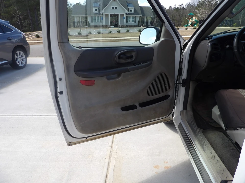 2003 Ford F-150 10th Gen - Image 7 of 16