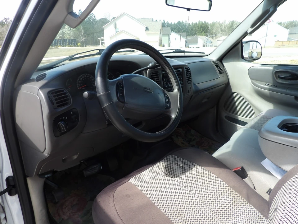 2003 Ford F-150 10th Gen - Image 9 of 16