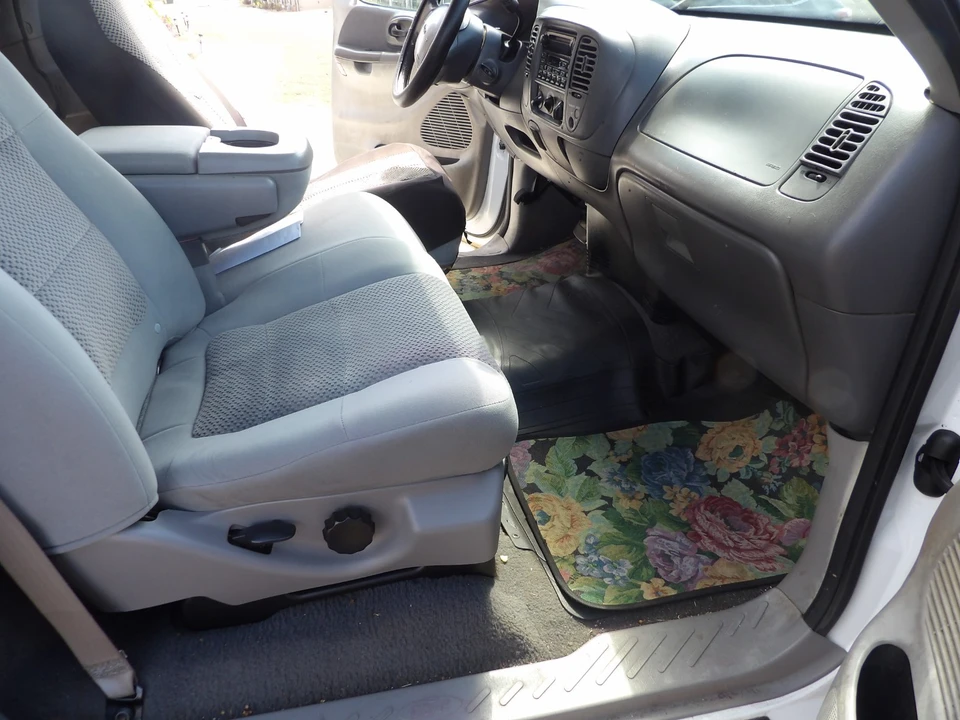 2003 Ford F-150 10th Gen - Image 10 of 16