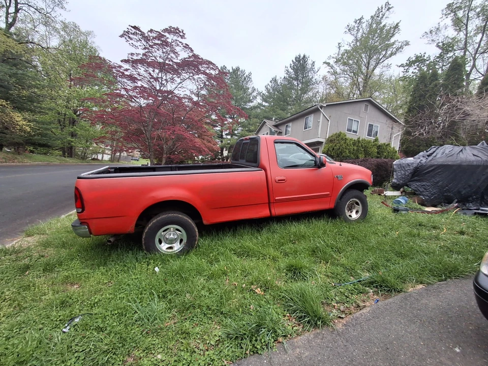 2003 Ford F-150 10th Gen - Image 2 of 12
