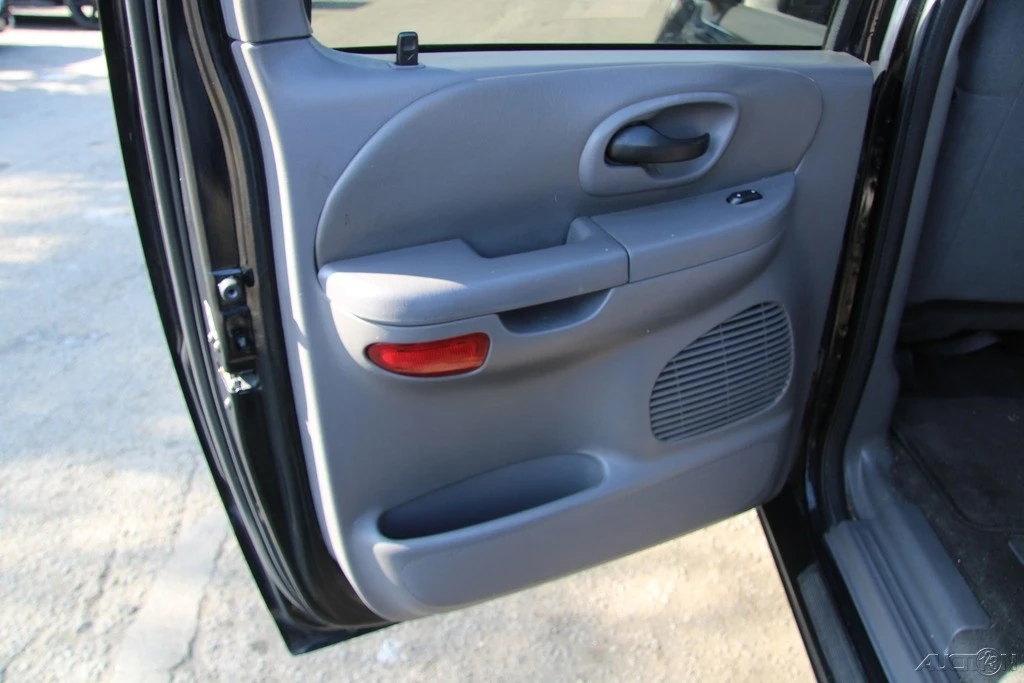 2003 Ford F-150 10th Gen - Image 17 of 21