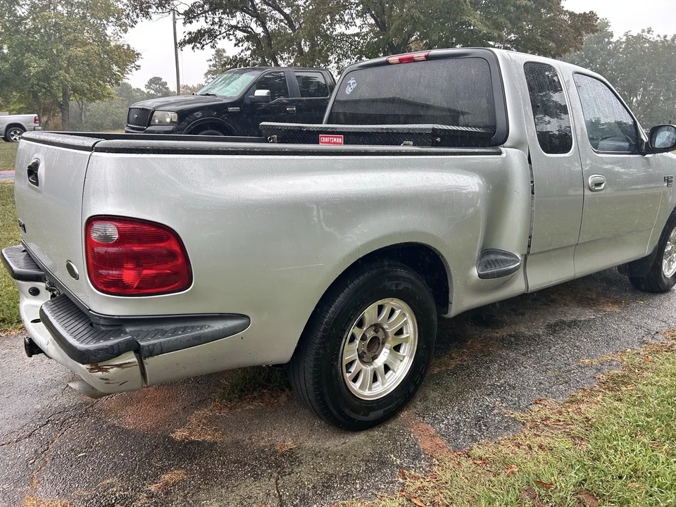 2003 Ford F-150 10th Gen - Image 3 of 19