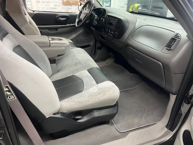 2003 Ford F-150 10th Gen - Image 11 of 13