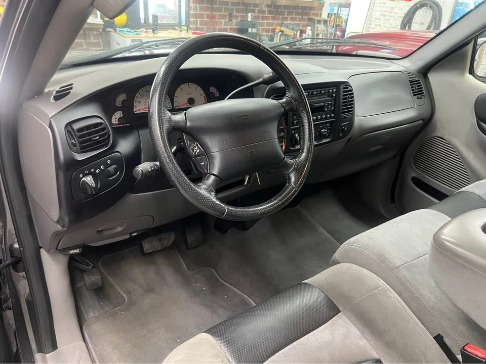 2003 Ford F-150 10th Gen - Image 10 of 13
