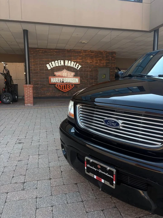 2003 Ford F-150 10th Gen - Image 2 of 16