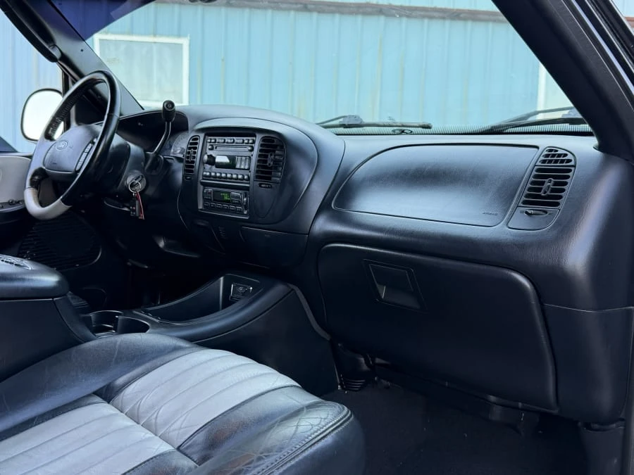 2003 Ford F-150 10th Gen - Image 15 of 29