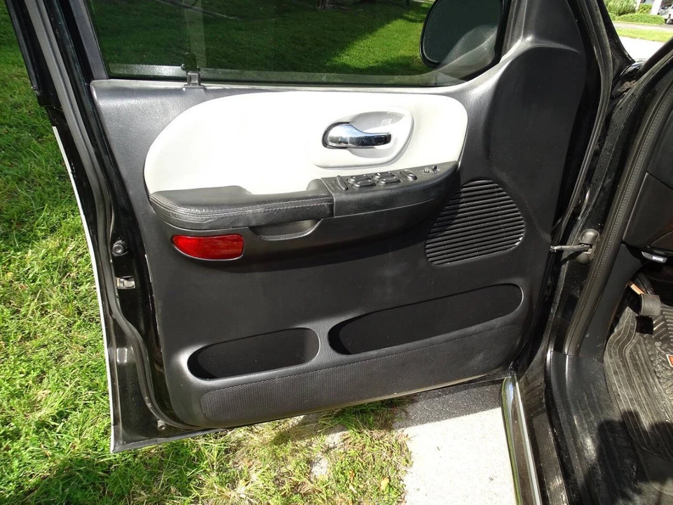 2003 Ford F-150 10th Gen - Image 26 of 31