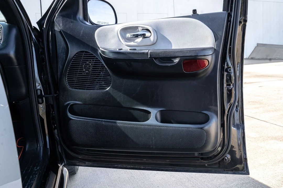 2003 Ford F-150 10th Gen - Image 29 of 31
