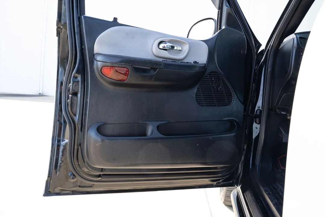 2003 Ford F-150 10th Gen - Image 16 of 31