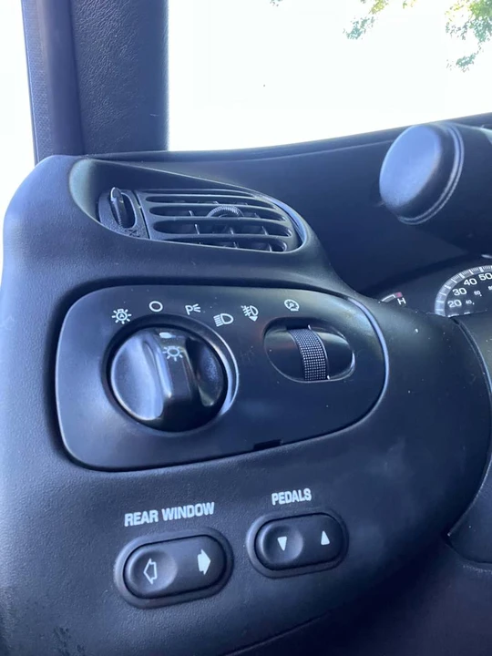 2003 Ford F-150 10th Gen - Image 14 of 25