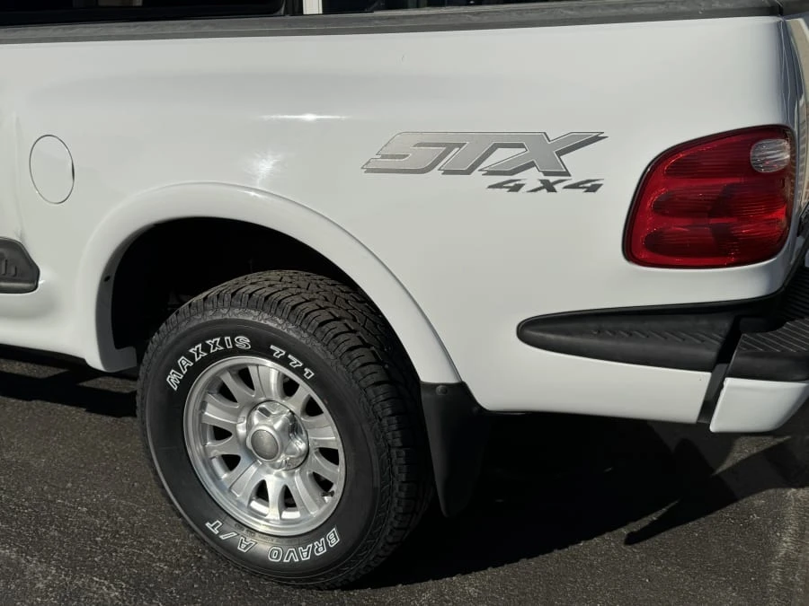 2003 Ford F-150 10th Gen - Image 4 of 10