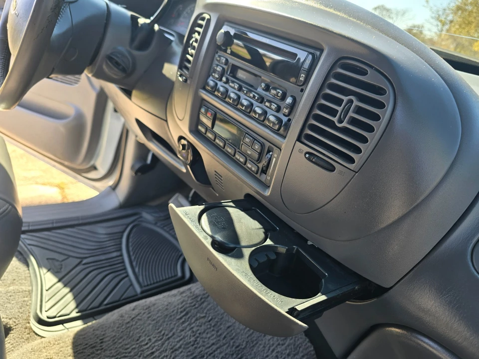 2003 Ford F-150 10th Gen - Image 10 of 20