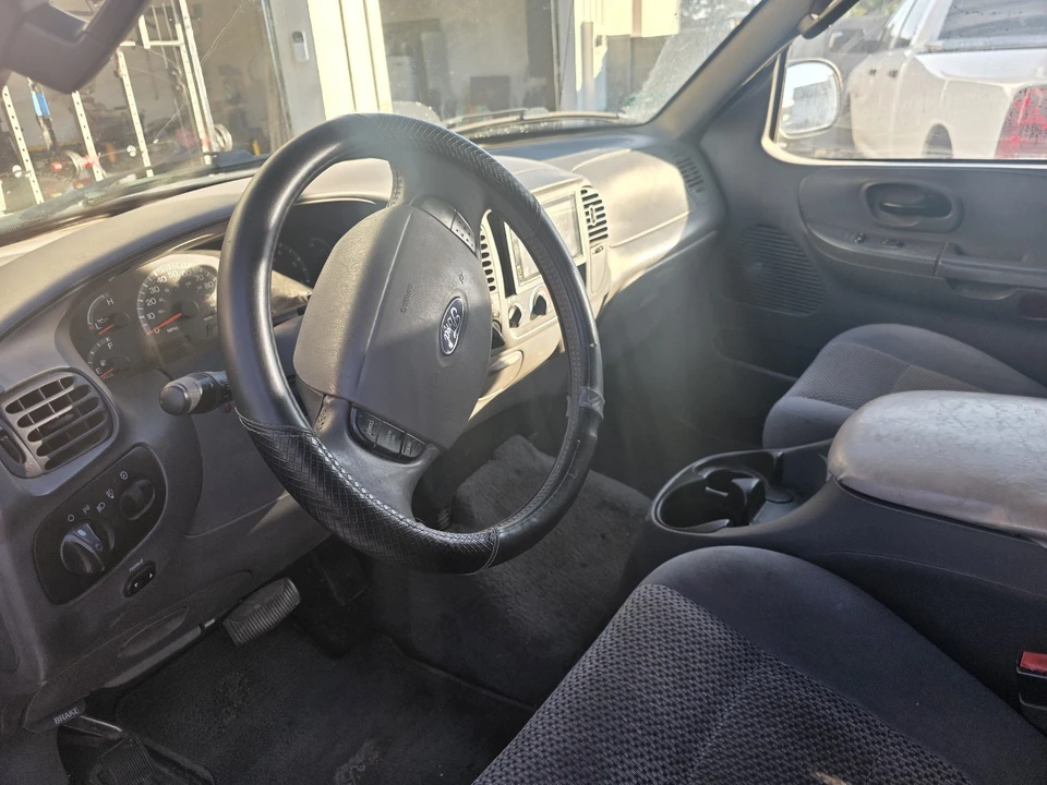 2003 Ford F-150 10th Gen - Image 5 of 8
