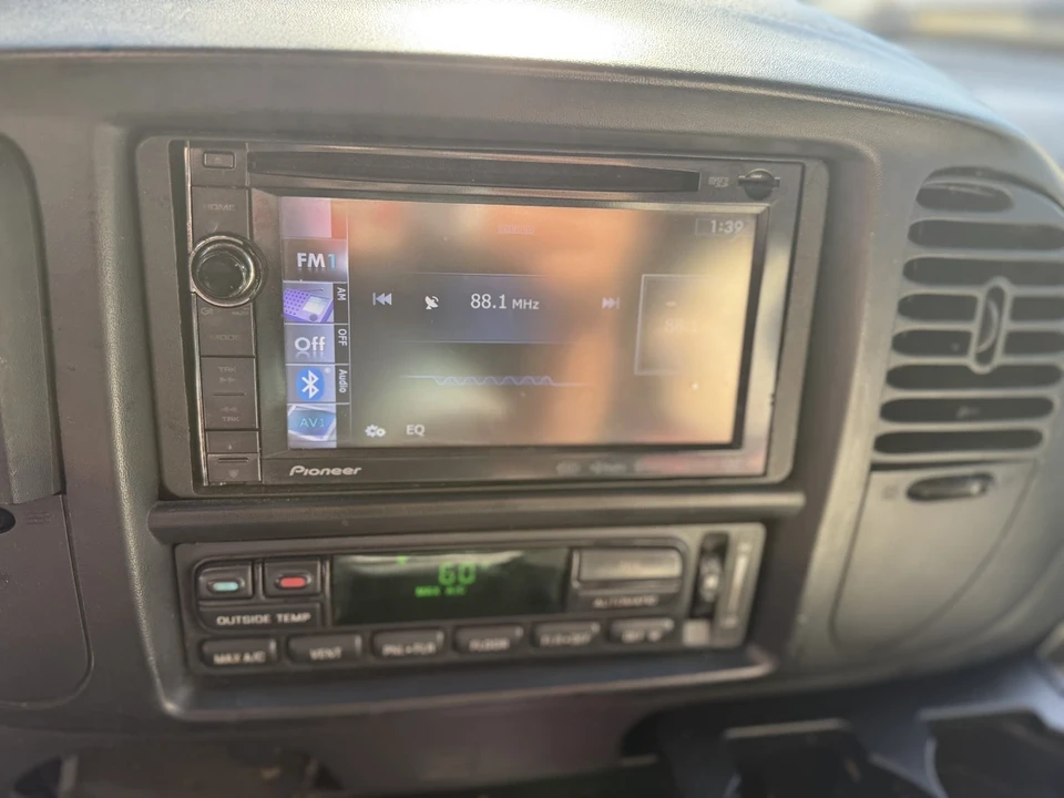 2003 Ford F-150 10th Gen - Image 18 of 21