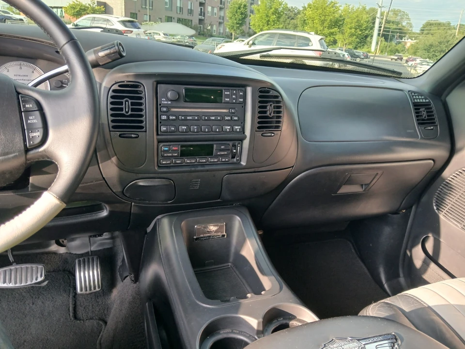 2003 Ford F-150 10th Gen - Image 6 of 11