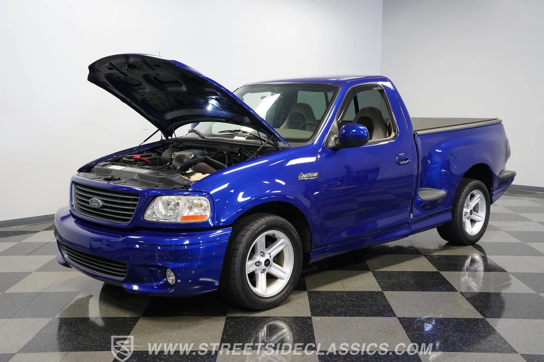 2003 Ford F-150 SVT Lightning 10th Gen - Image 15 of 27