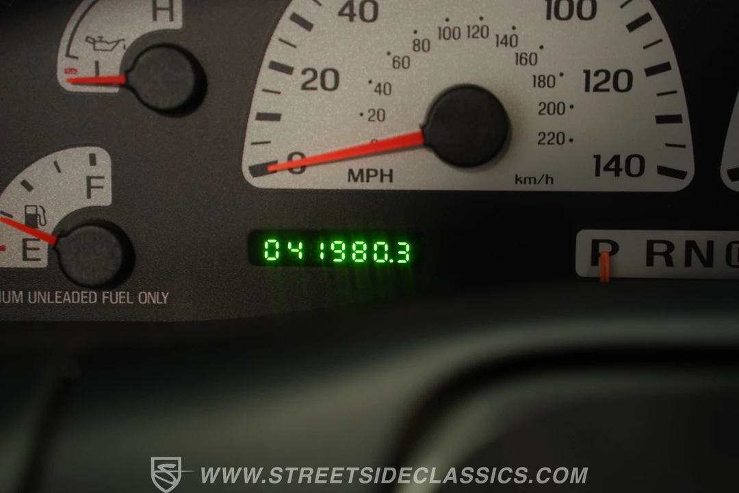 2003 Ford F-150 SVT Lightning 10th Gen - Image 19 of 27