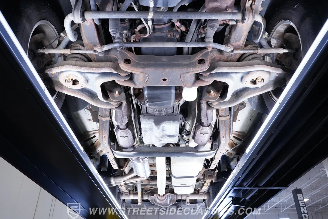 2003 Ford F-150 SVT Lightning 10th Gen - Image 24 of 27