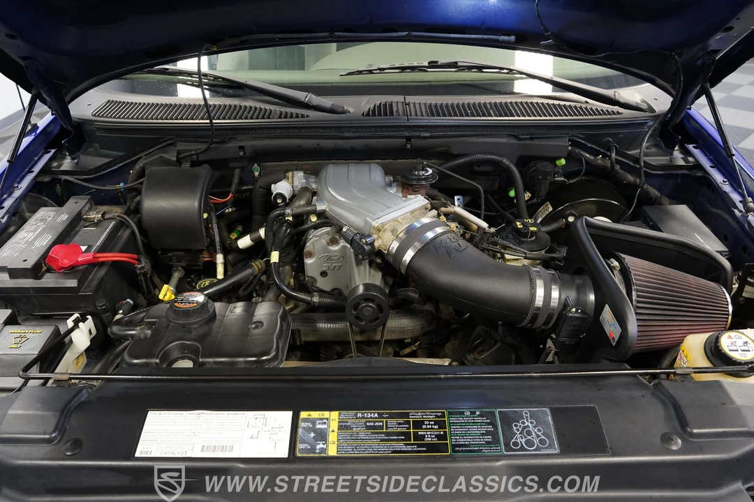 2003 Ford F-150 SVT Lightning 10th Gen - Image 3 of 27