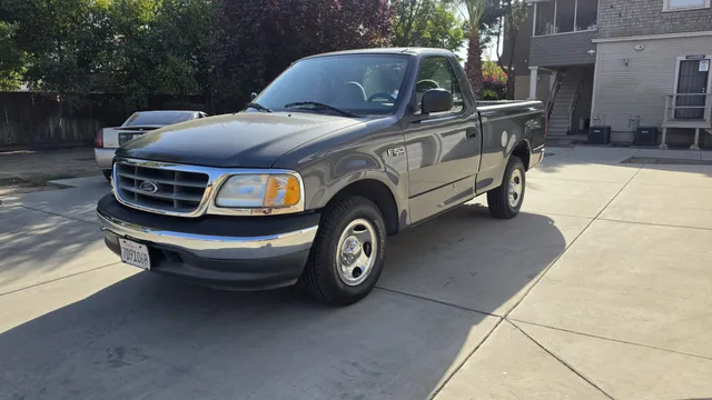 2003 Ford F-150 V6 Short Bed