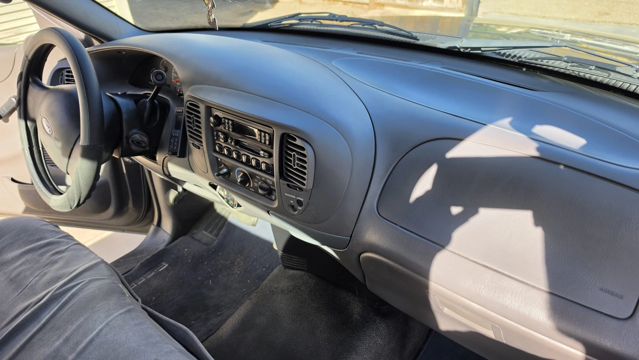 2003 Ford F-150 10th Gen - Image 8 of 11