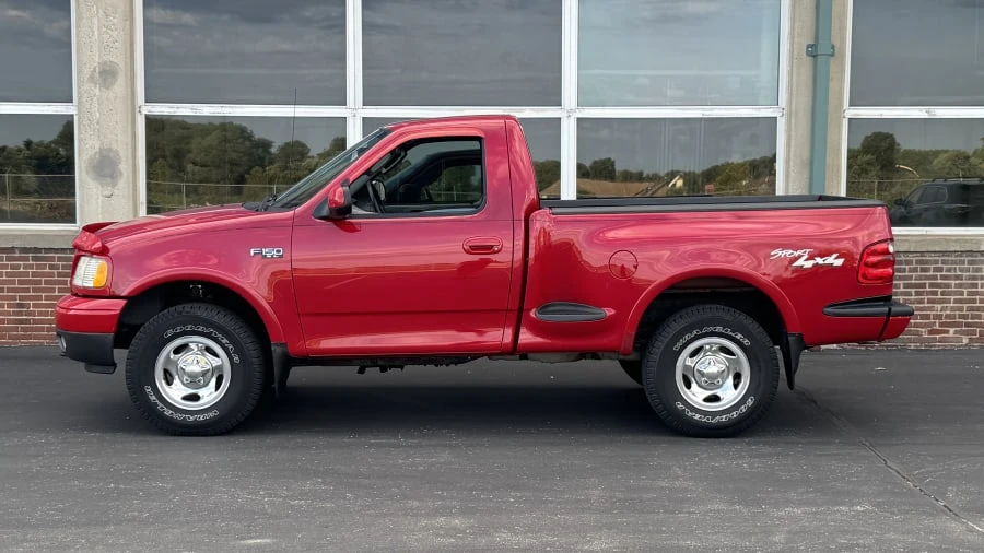 2003 Ford F-150 10th Gen - Image 2 of 10