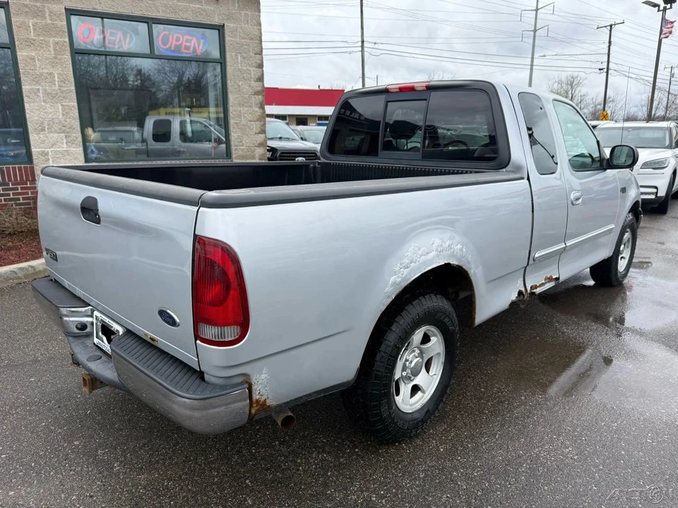 2003 Ford F-150 10th Gen - Image 5 of 12