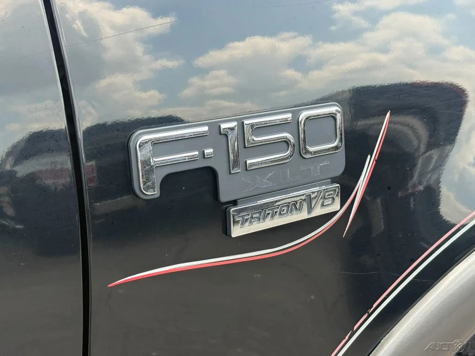 2003 Ford F-150 10th Gen - Image 13 of 24