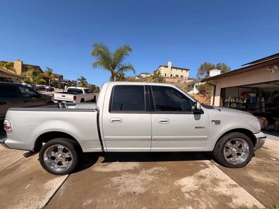 2003 Ford F-150 10th Gen - Image 2 of 7