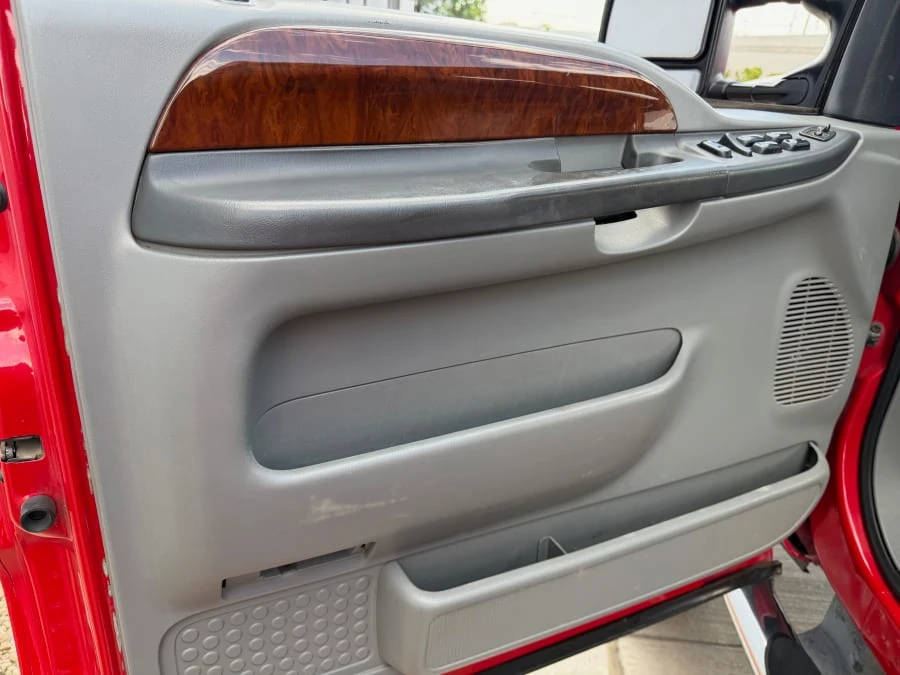 2003 Ford Super Duty 1st Gen - Image 15 of 26
