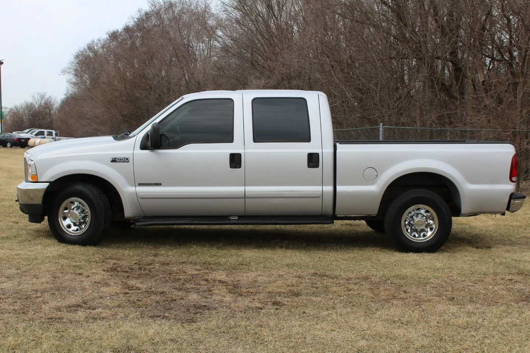 2003 Ford Super Duty 2nd Gen - Image 2 of 12