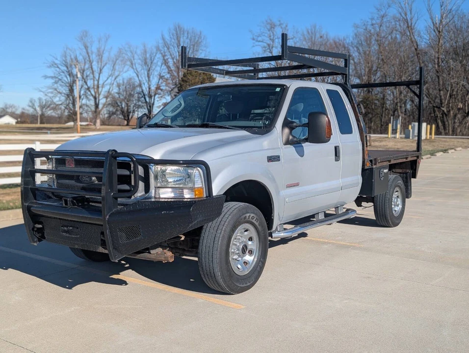 2003 Ford Super Duty 1st Gen - Image 2 of 16