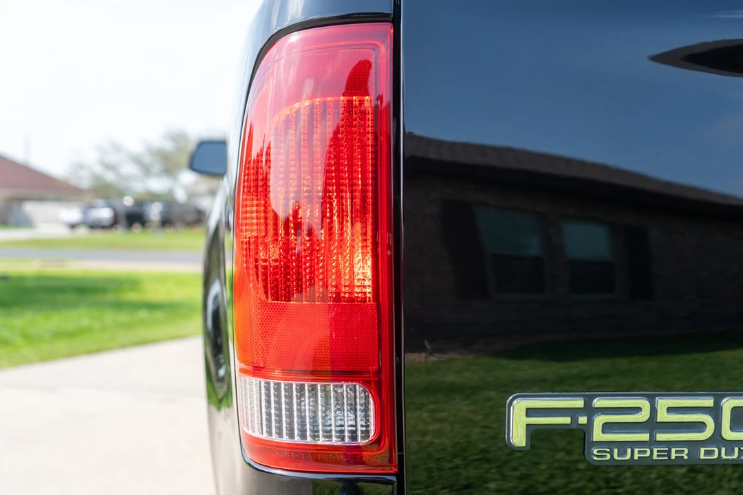 2003 Ford Super Duty 1st Gen - Image 17 of 31