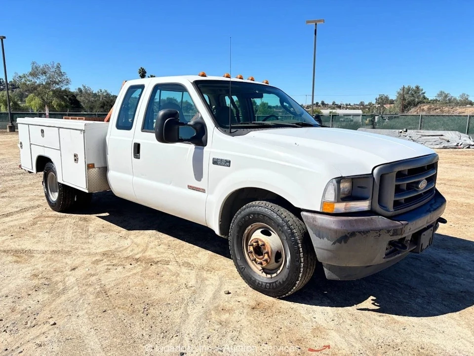2003 Ford Super Duty 1st Gen - Image 2 of 12
