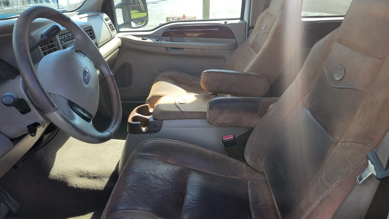 2003 Ford Super Duty 1st Gen - Image 18 of 21