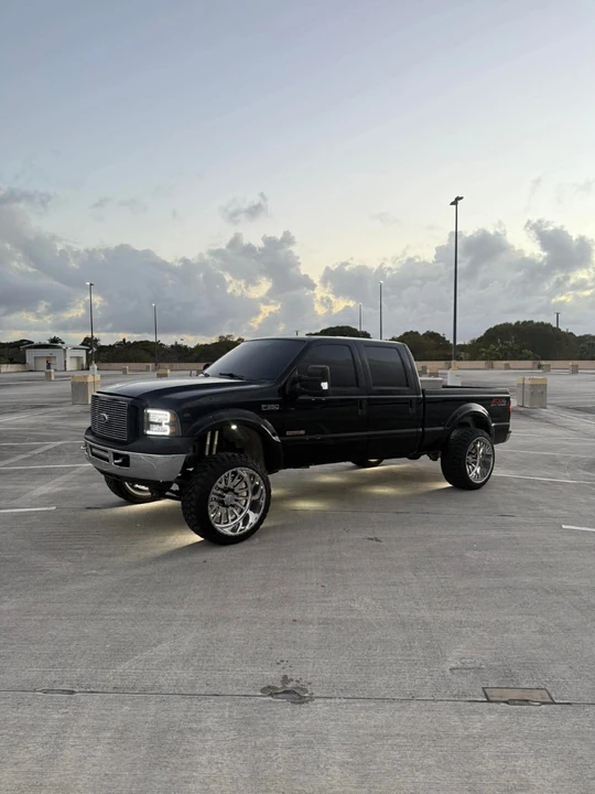 2003 Ford Super Duty 1st Gen - Image 2 of 21