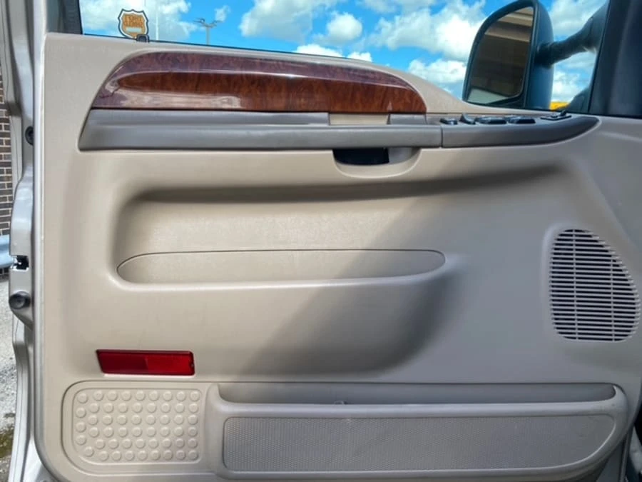 2003 Ford Super Duty 1st Gen - Image 18 of 24